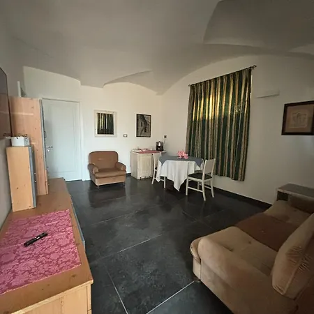 Maso Kreuberg- Con Zona Giorno, 8 Piano Terra Apartment *