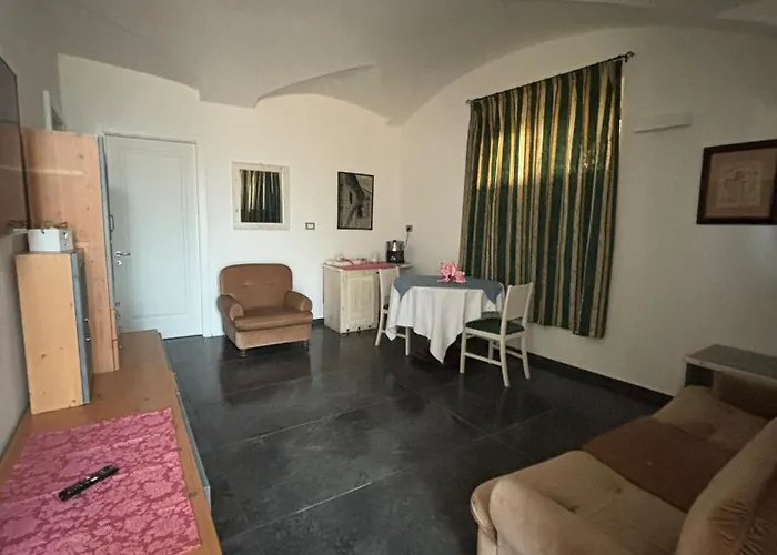 Maso Kreuberg- Con Zona Giorno, 8 Piano Terra Appartement *